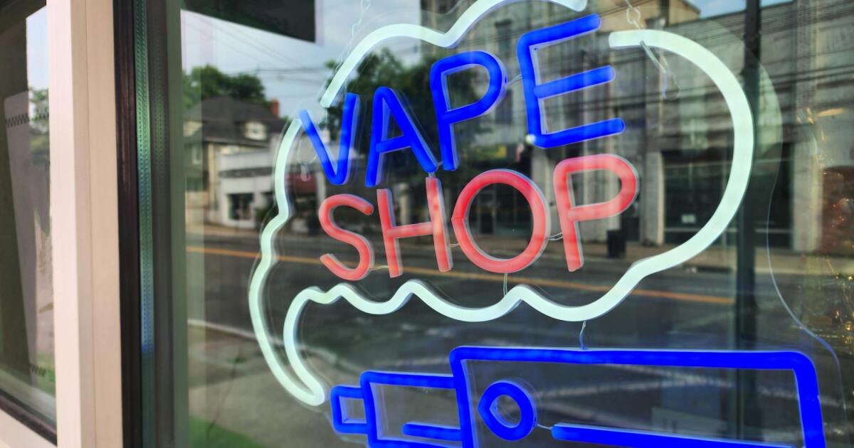 Bethel High School Journalism Students Present VapingAwareness Campaign