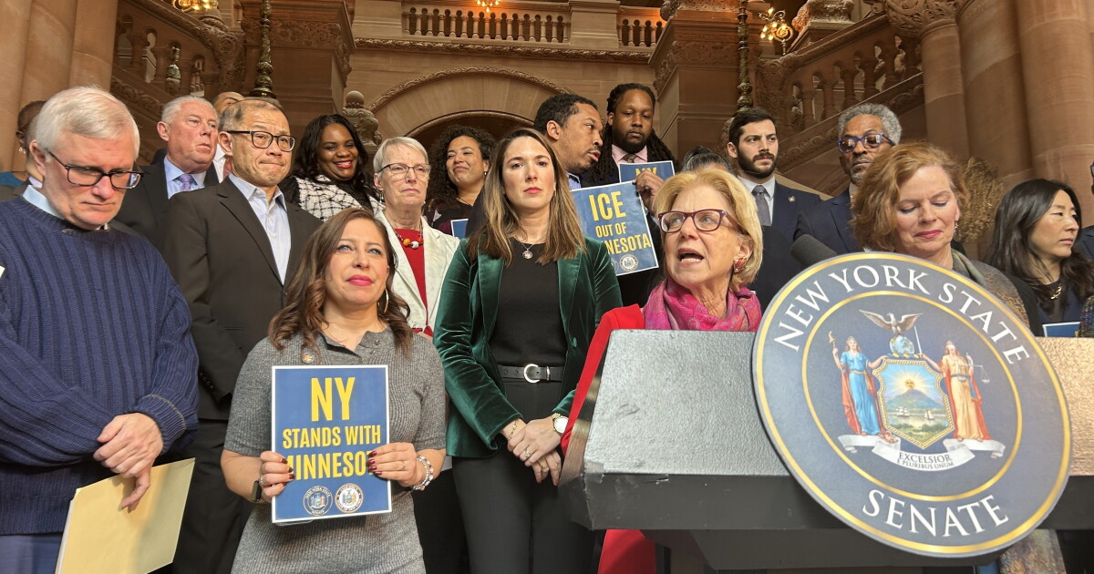 Hochul seeks to end local NY law enforcement agreements with ICE ...