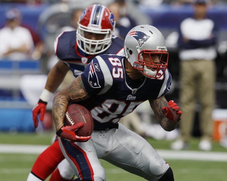 New England Patriots tight end Aaron Hernandez (85) during their NFL football game against the Buffalo Bills in Foxborough, Mass., Sunday, Sept. 26, 2010. (Stephan Savoia/AP)