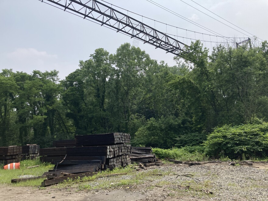 Despite being essentially forgotten to the elements since 1966, Sidaway Bridge is still intact and, to the untrained eye, only appears to have surface rust intermingled with vegetation.