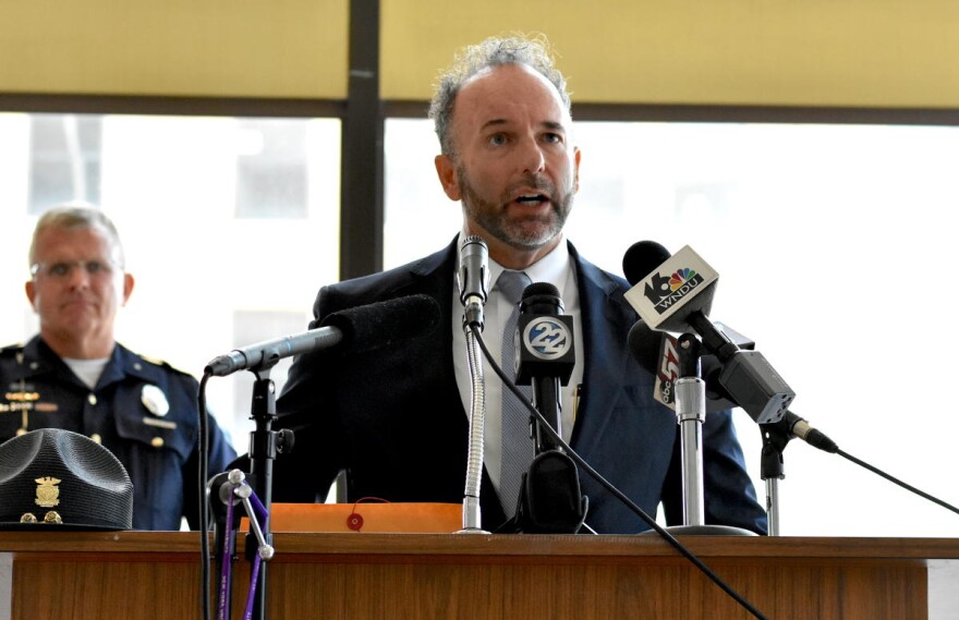 A special prosecutor assigned to investigate the fatal police shooting of 54-year-old Eric Logan spoke to the press this morning in South Bend. He has marshalled detectives from the Indiana State Police force to aid in the task.