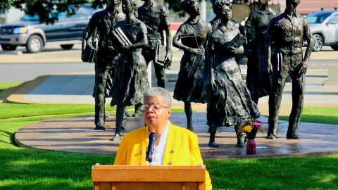 Little Rock Nine member, Elizabeth Eckford, delivers remarks commemorating the 20th anniversary of the monument to the events of September1957