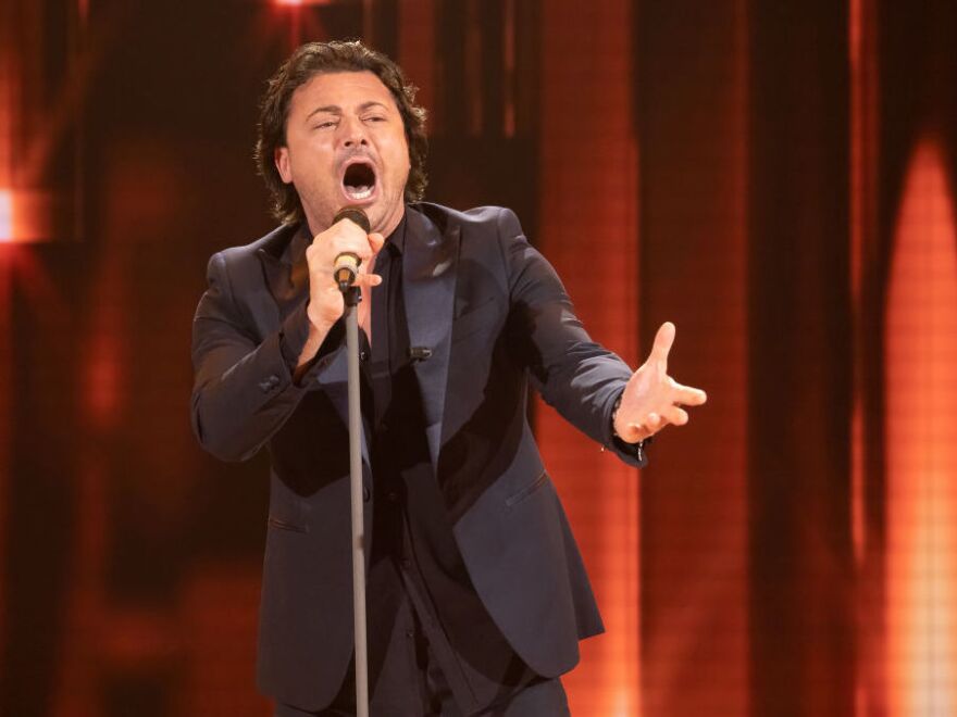 Italian tenor Vittorio Grigolo, performing on the Italian TV show "Domenica In" in May 2019. [Mauro Fagiani/NurPhoto / Getty Images]