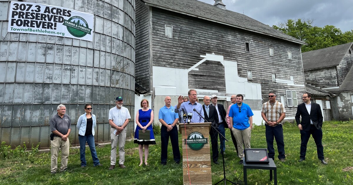 Community advisory committee will help create vision for 300 acres of