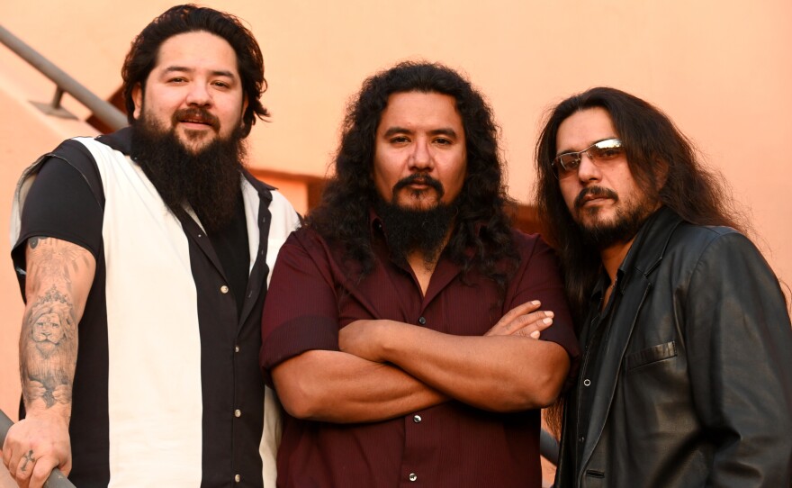 Los Lonely Boys