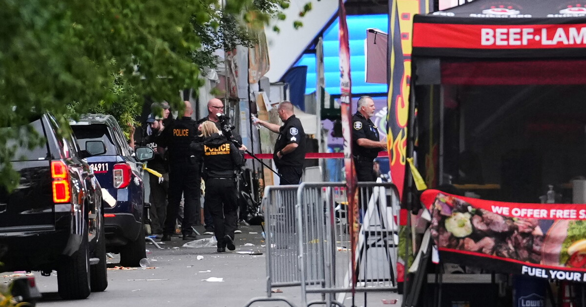 Newly released SPD texts show confusion about command, process following Bite of Seattle shooting