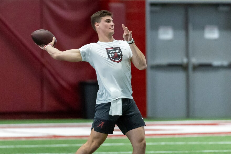Quarterback Ty Simpson throws in passing drills during Alabama's NFL football pro day, Wednesday, March 25, 2026, in Tuscaloosa, Ala. (AP Photo/Vasha Hunt)