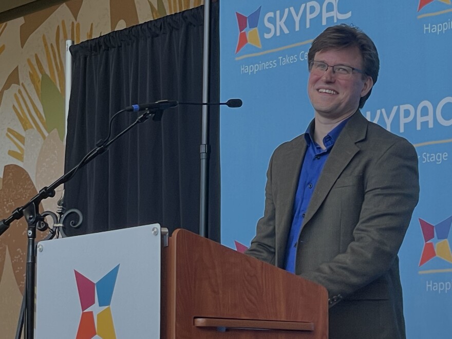 Joseph Trafton Jr., a Bowling Green native, is returning home after a two-decade international conducting career to oversee Orchestra Kentucky and Ramsey Theatre Company. Jeff Reed, founder and director for the past 26 years, will continue his role as president and CEO of the Southern Kentucky Performing Arts Center (SKYPAC).