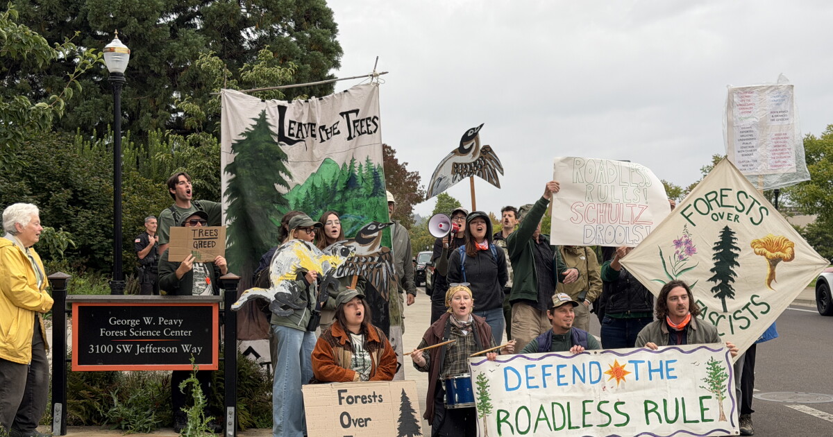 Conservation group protests potential removal of the Roadless Rule at OSU Forestry event