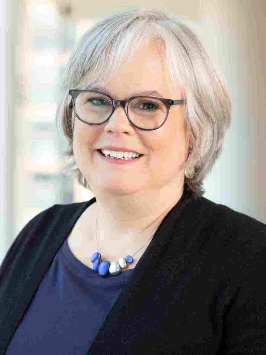 Elizabeth Jensen in NPR's public editor.