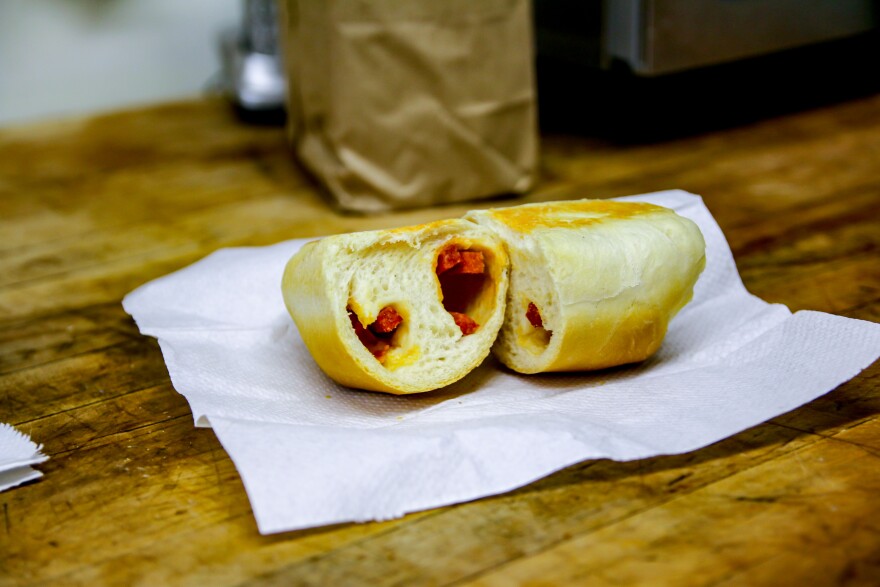 pepperoni_roll_retouch.jpg