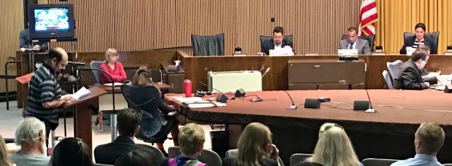 man address phoenix city council