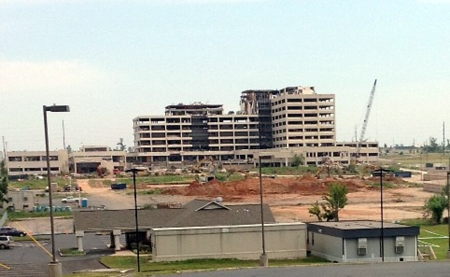 The damaged St-John Mercy hospital is being demolished
