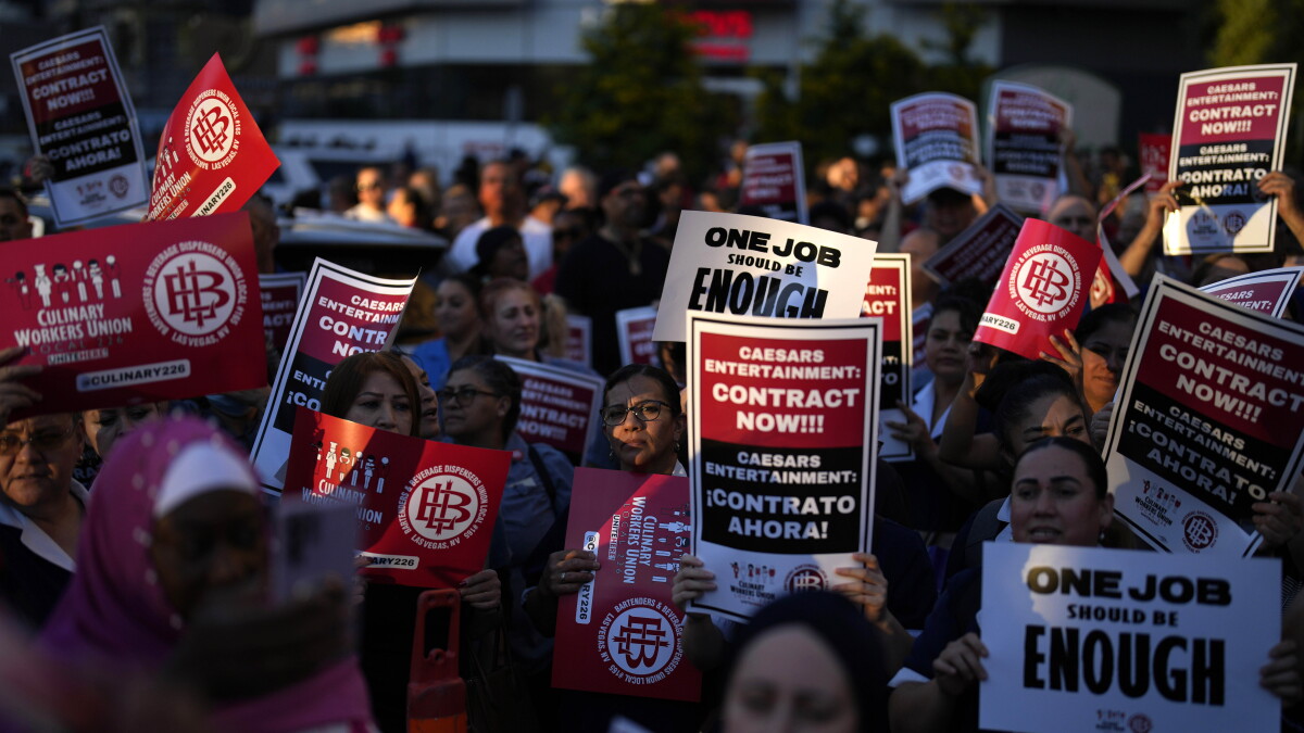 Culinary Union sets Feb. 2 strike deadline for 7,700 workers - Vimarsana News