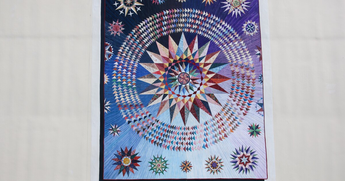 ‘Nautical Stars’ mural in Paducah pays tribute to country’s 250th anniversary