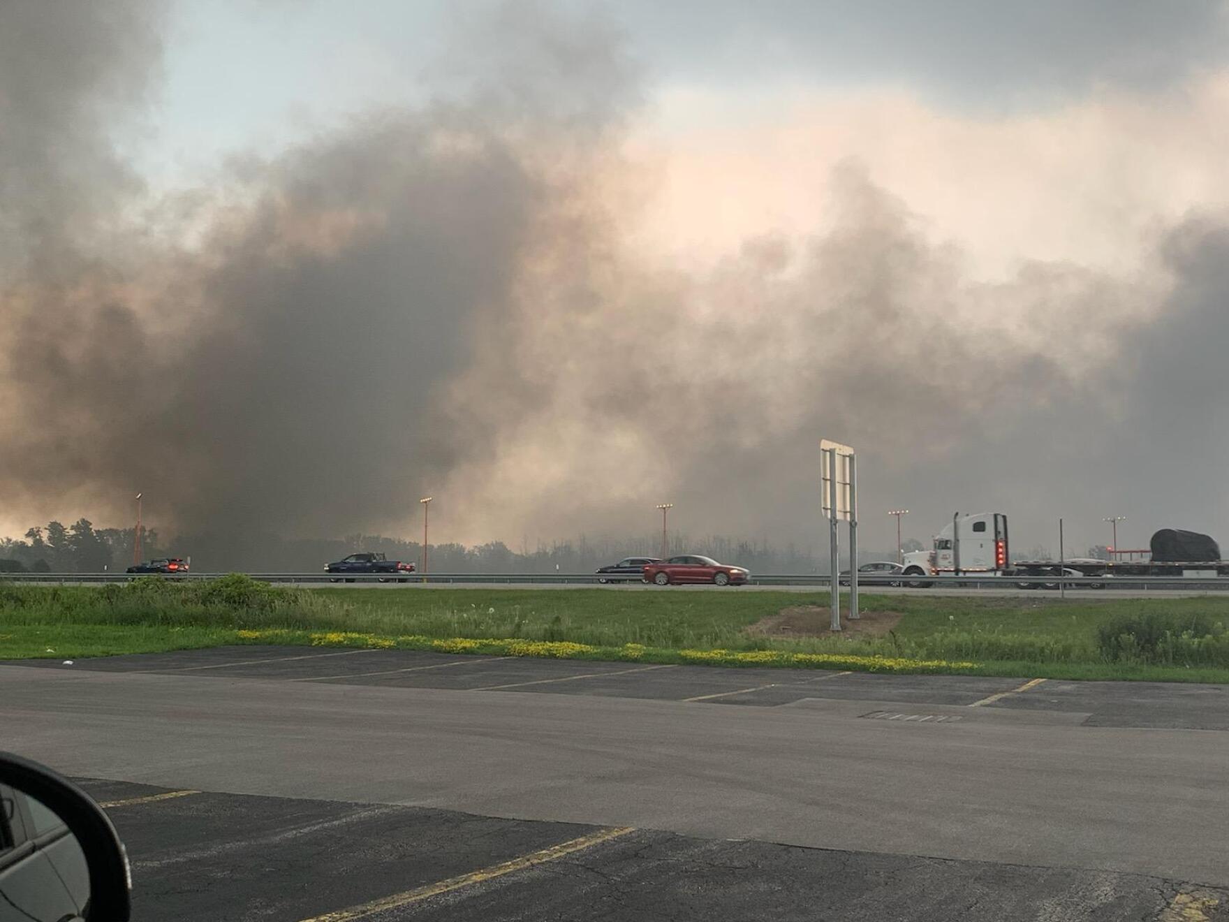 Multiple crews called out to large fire in Williamsville industrial park WBFO