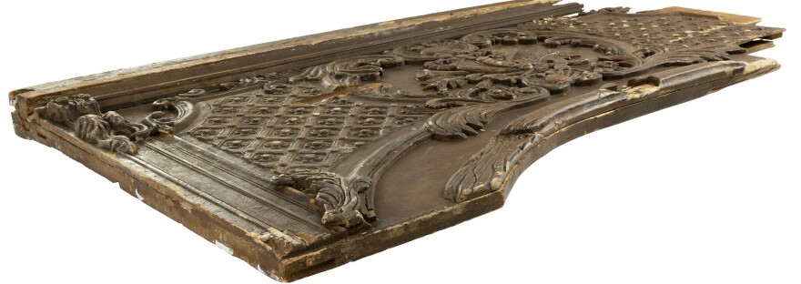 The wooden door panel that saves Rose's life in the 1997 blockbuster <em>Titanic</em> was one of hundreds of iconic Hollywood props, and several from the movie, auctioned off in a five-day sale last week.