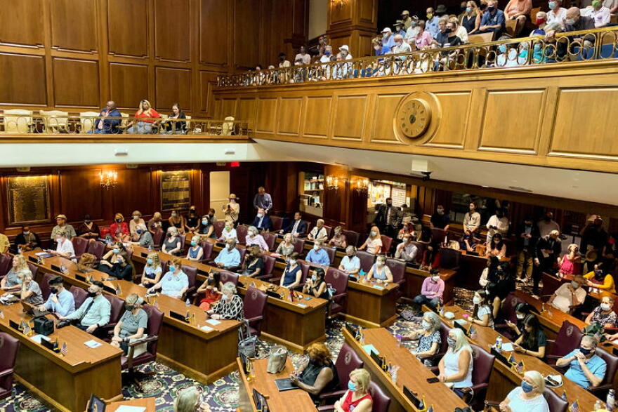 More than 100 Hoosiers crowded the Indiana House chamber and Statehouse hallways for a hearing on redistricting. (