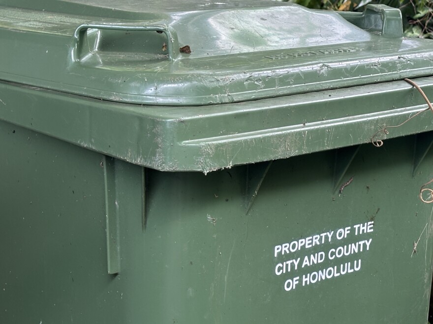 A City and County of Honolulu-provided green waste bin.