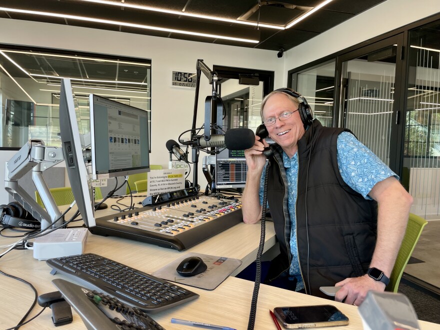DJ Rudy Tessnow is a veteran volunteer air force servicemember.