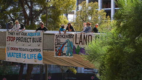 Bridge-protest-PB-9/18