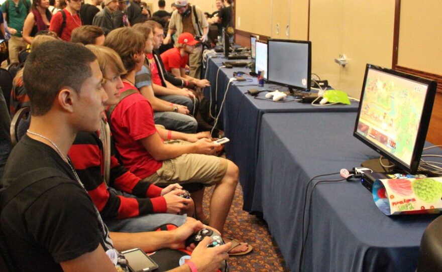 A group of competitors engage in a Super Smash Bros. tournament at GatorLAN on Saturday, Nov. 7. (Joshua Klafter/WUFT News)