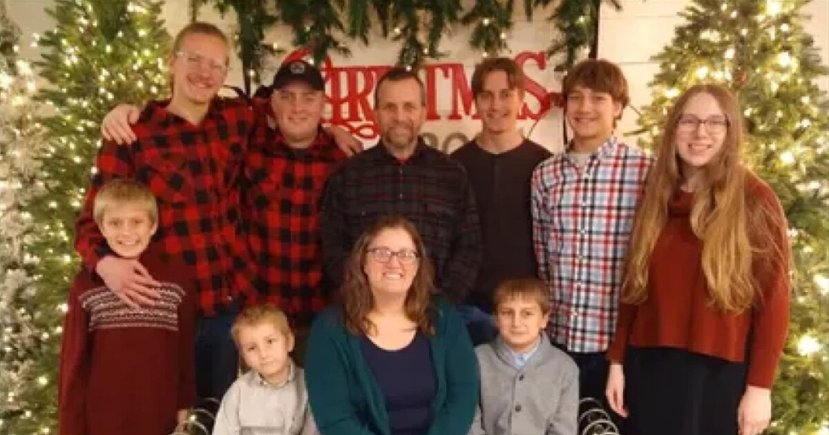Congregation rallies around family hurt in rural Bloomington house explosion