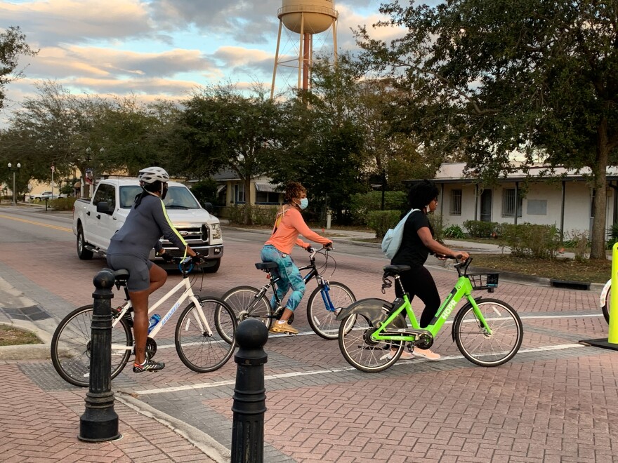 electric bicycle florida Blaupunkt Gators Foldable eBike Class II w/ Power Assist Throttle Experience the future of urban commuting with our sleek and durable single die More e-bike rules take shape