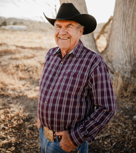 Willard Hall speaks on his campaign for Sierra County Commission, District 2