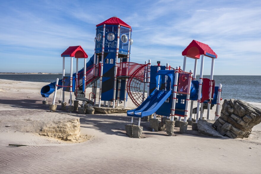 January 22, 2024- Babylon, NY- Governor Kathy Hochul tours Beach Erosion at Overlook Beach on Long Island (Darren McGee/ Office of Governor Kathy Hochul)