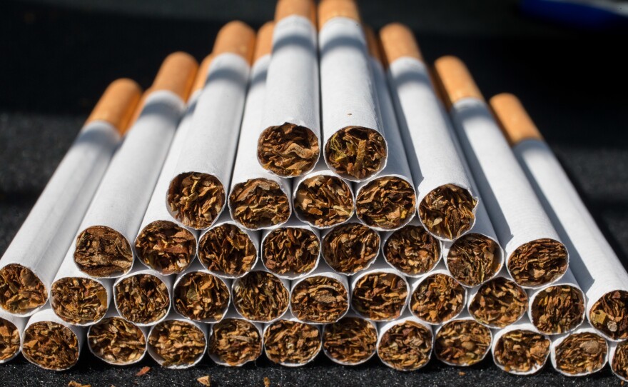 illinois tobacco 21 Illinois raises tobacco age limit to 21 illinois tobacco 21 Illinois raises tobacco age limit to 21