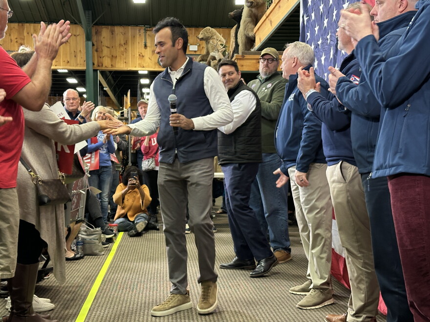 Vivek Ramaswamy and other GOP candidates in October 2026.
