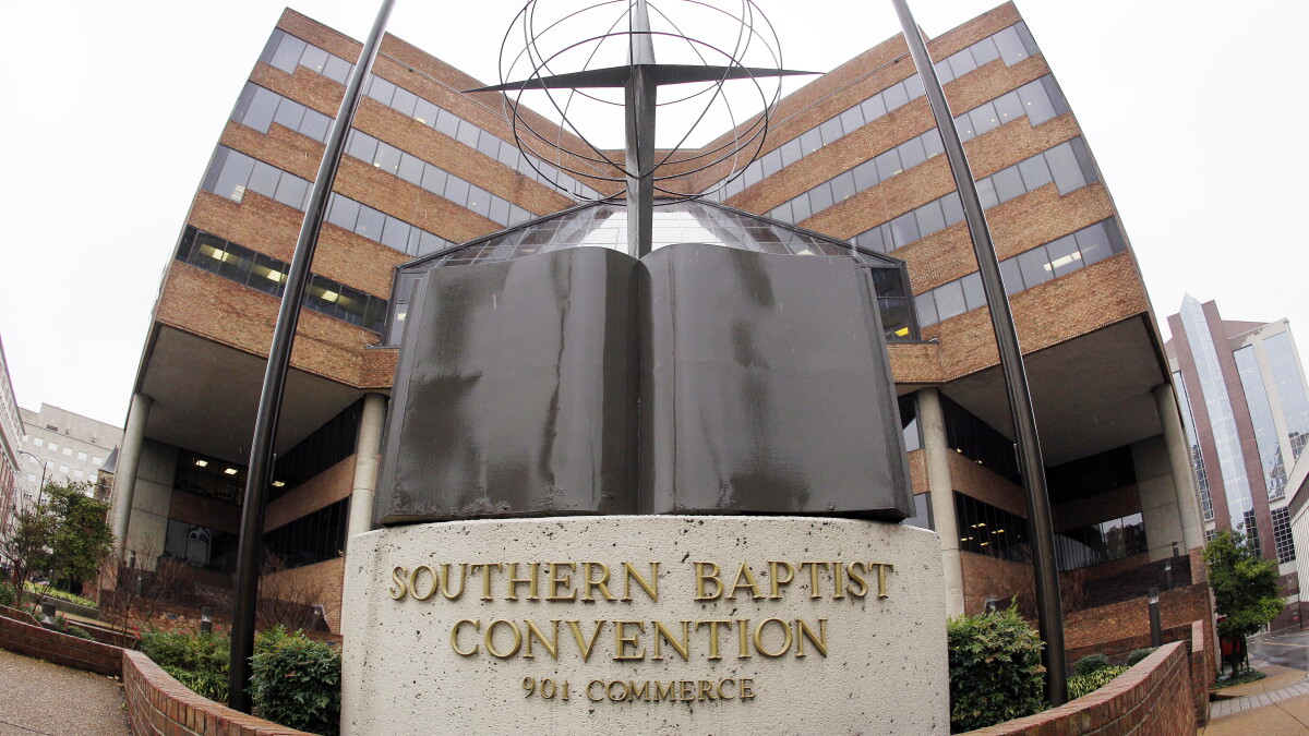 Southern Baptists oust another Kentucky church for having woman pastor - Vimarsana News