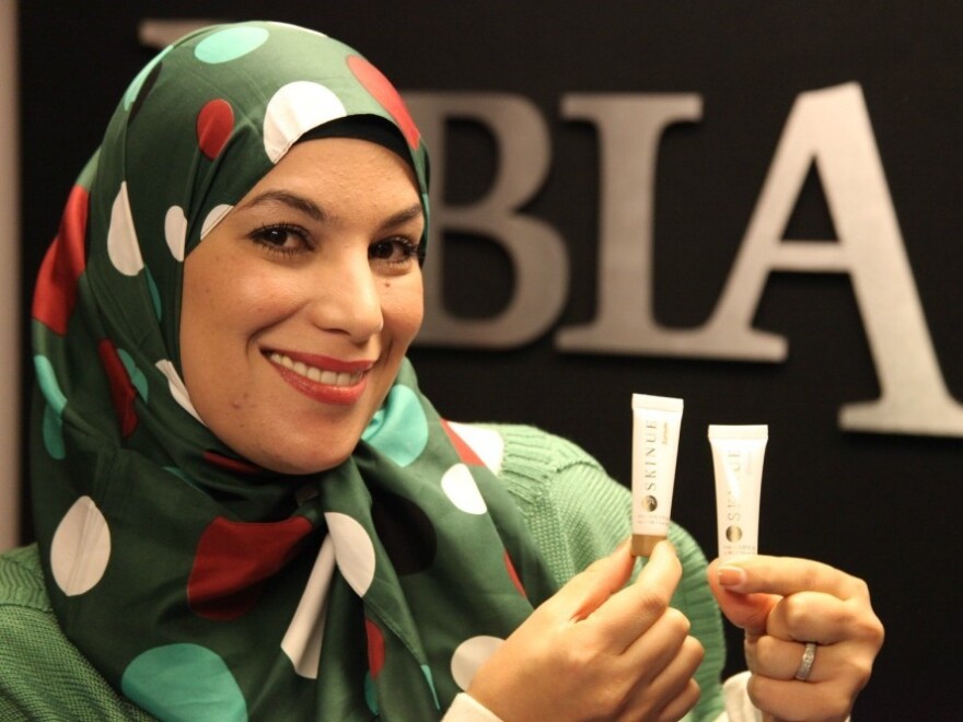 Penelope Shihab, founder of MONOJO and Columbia Biotech, has distributed samples of her acne cream and serum across Columbia, Mo.