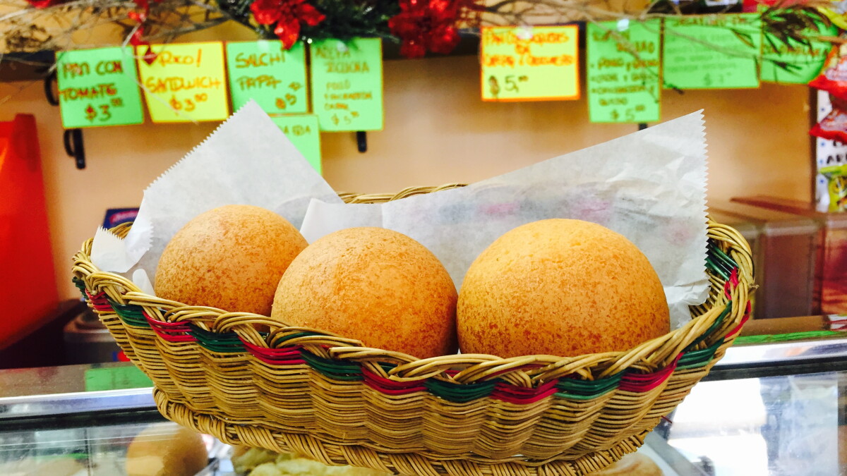 Festive Favorites: Why buñuelos are an inconic Navidad tradition - Vimarsana News