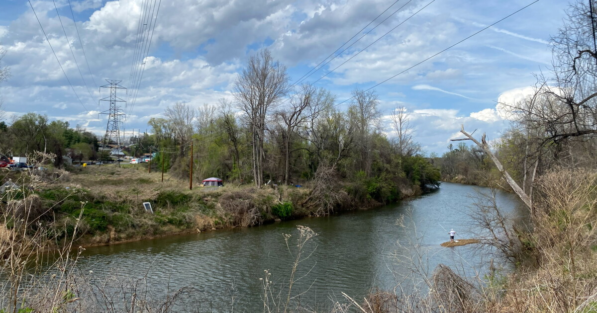Riverside homeless encampment forces city to tread water over solutions