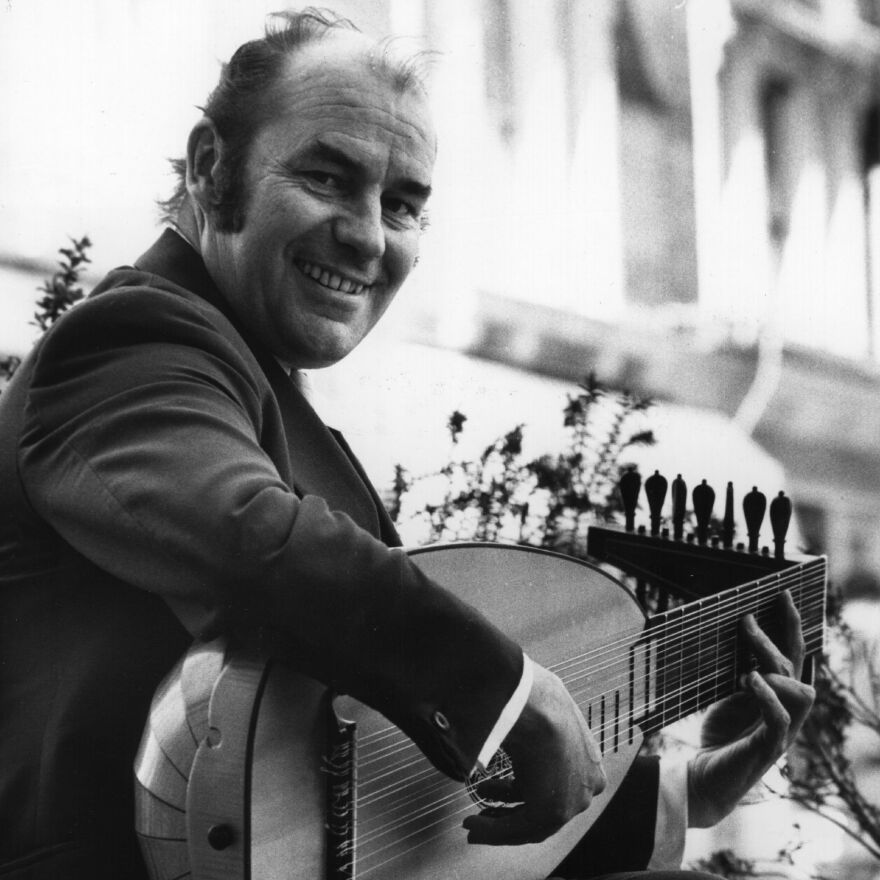 English guitarist and lutenist Julian Bream.