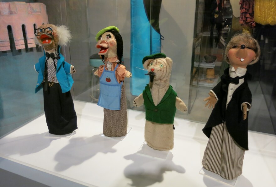 puppets1.jpg