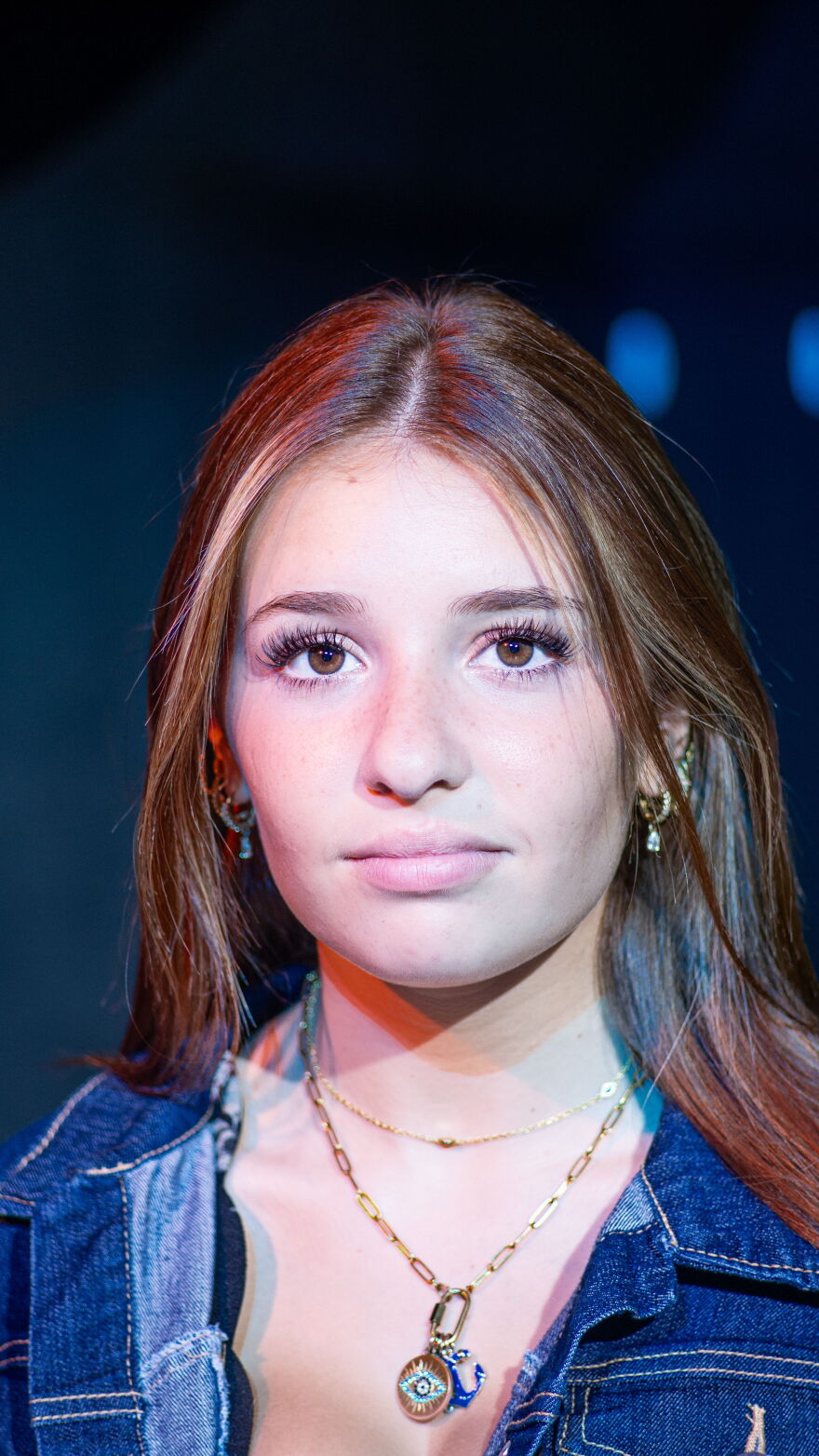 Siena DiBlasio portrays Connor Murphy's sister, Zoey.
