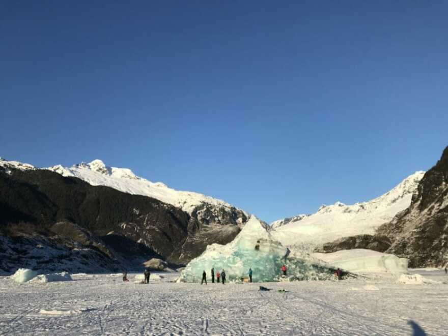 Mendenhall Lake visitors