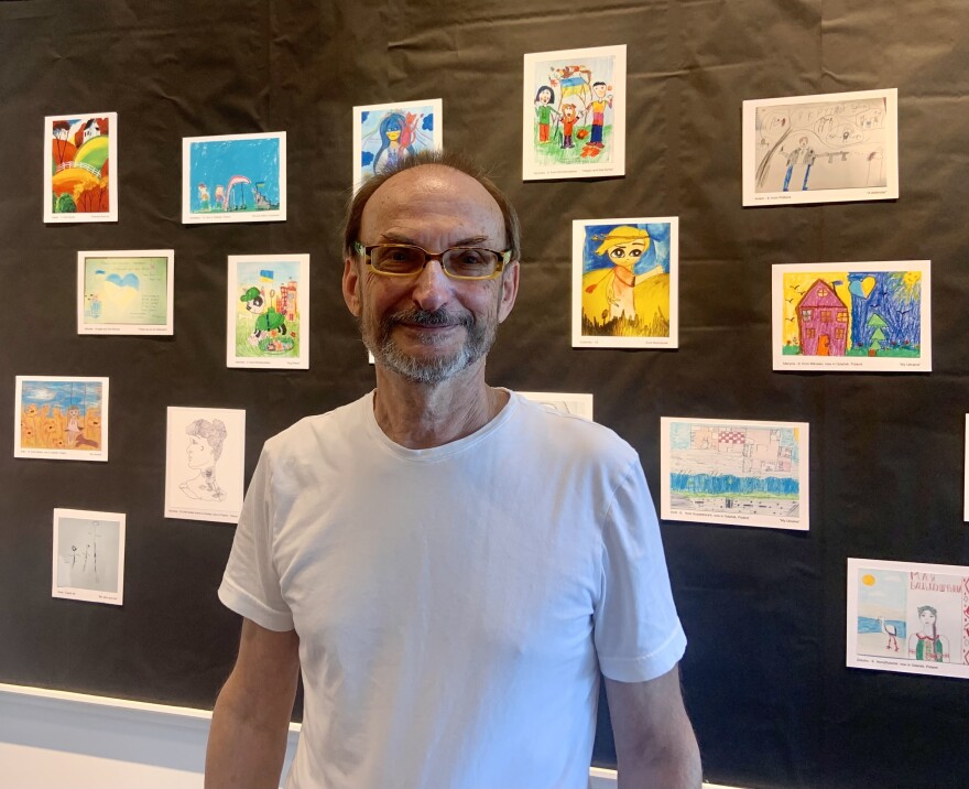Wojtek Sawa is a Sarasota visual artist specializing in participatory installations. His work has been exhibited at the Florida Holocaust Museum, the Salvador Dali Museum, Art Center Sarasota, and other venues.