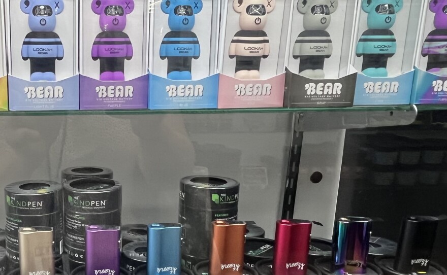San Antonio, Judson ISD forced to alter vaping discipline policy to comply  with new state law | TPR