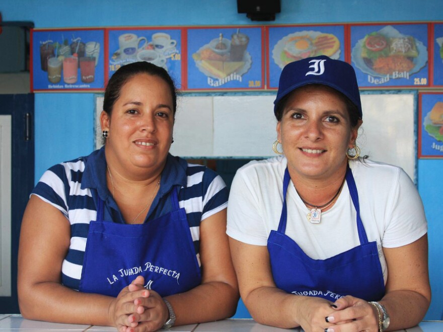 The Perfect Play, a baseball-themed snack bar, is quickly becoming famous  among fans of Havana's beloved team, the Industriales. On the menu: coffee, milkshakes and sandwiches such as the "Dead Ball" (tuna).