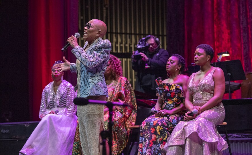 Dee Dee Bridgewater singing "Strange Fruit" at the Jazz Music Awards