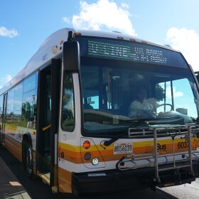 Bus, Honolulu Rail Skyline