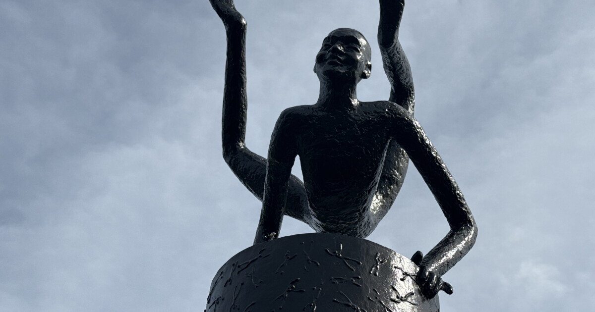 16-foot bronze sculpture unveiled in Pittsford to celebrate South Asian art