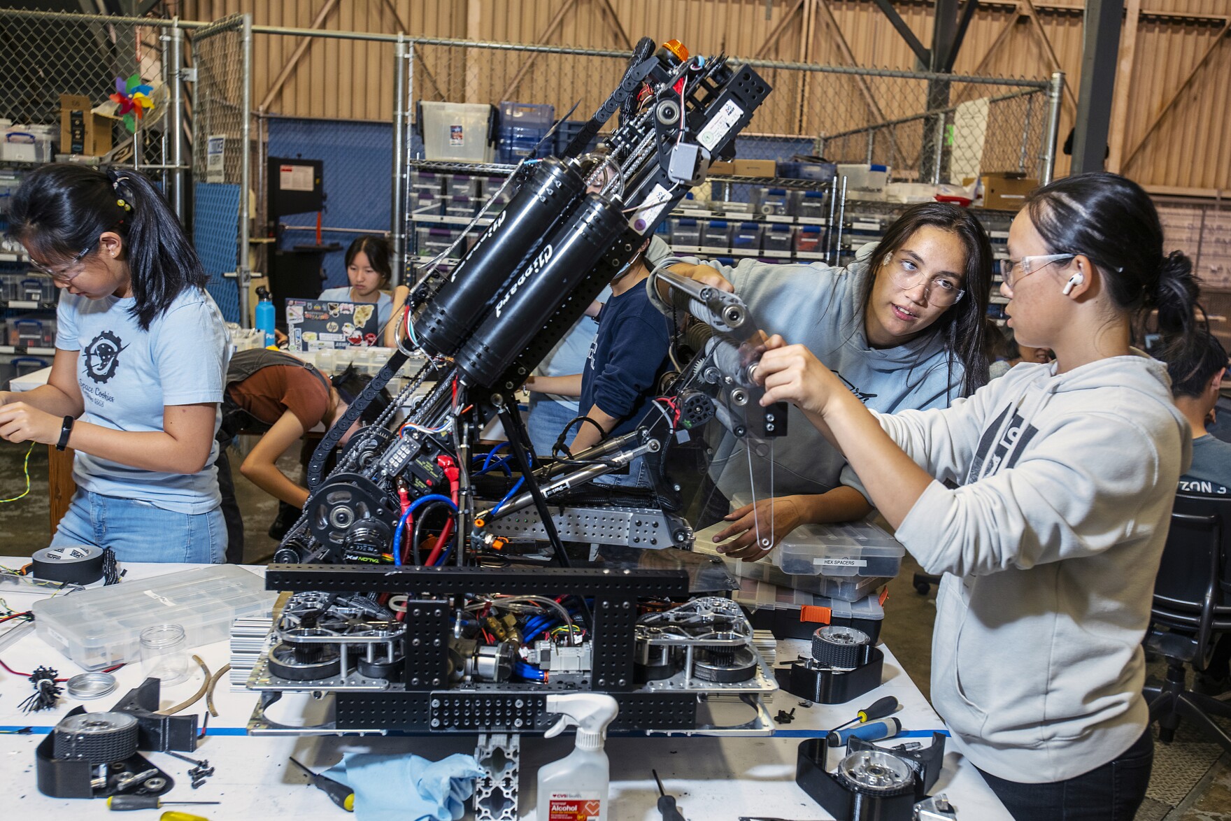 Meet the high school sport that builds robots — and the next generation ...