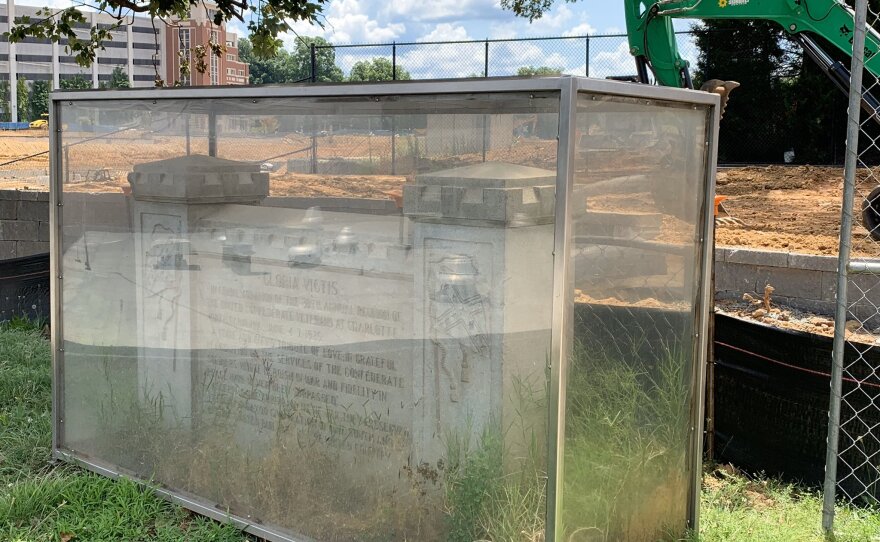 confederate_monument_2.jpg