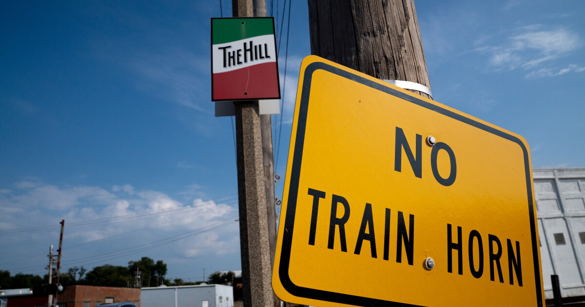 Railroad crossing inspections begin to reinstate St. Louis ‘quiet zones’ after overdue crossing updates