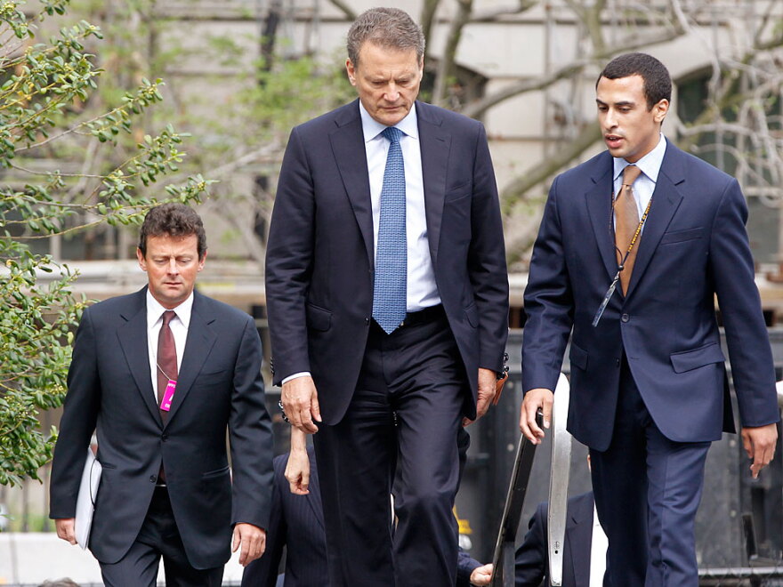 BP Chairman Carl-Henric Svanberg (center), Nicholas Colvin, staff assistant in the White House Counsel's office, and BP CEO Tony Hayward (left) arrive Wednesday at the White House.